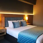 Lancaster Lodge